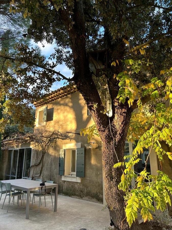 Eygalières Maison Les Chenes מראה חיצוני תמונה